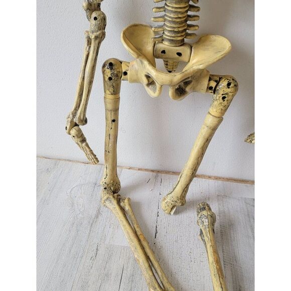 Vintage Paper magic 1998 AS IS animated skeleton Halloween hanging prop decor - Picture 10 of 16